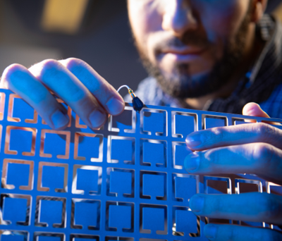 SVL PhD student Al Ba'ba'a demonstrates a 2D locally resonant metamaterial